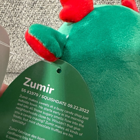 NWT ZUMIR 5" SQUISHMAILLOWS CHRISTMAS - Picture 3 of 3
